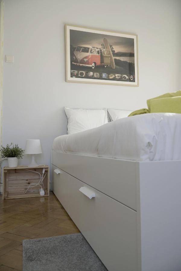 Хостел Espinho Surf House Екстер'єр фото